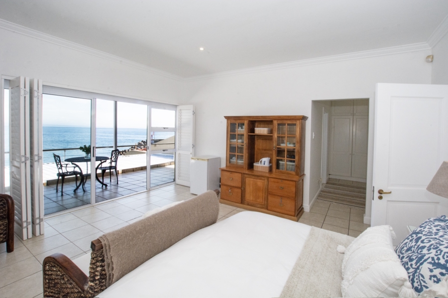 6 Bedroom Property for Sale in Port St Francis Eastern Cape